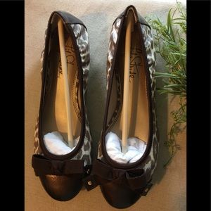 Life Stride Animal Print Shoes
